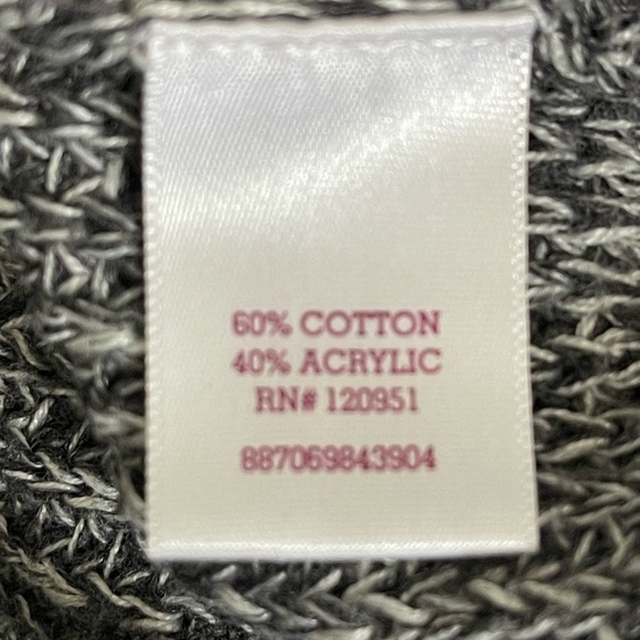 So sz med sweater crew neck in a heather knit blk/off white - Picture 13 of 14